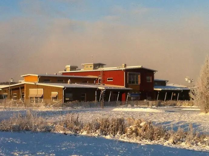 Råda mosse förskola i vinterlandskap